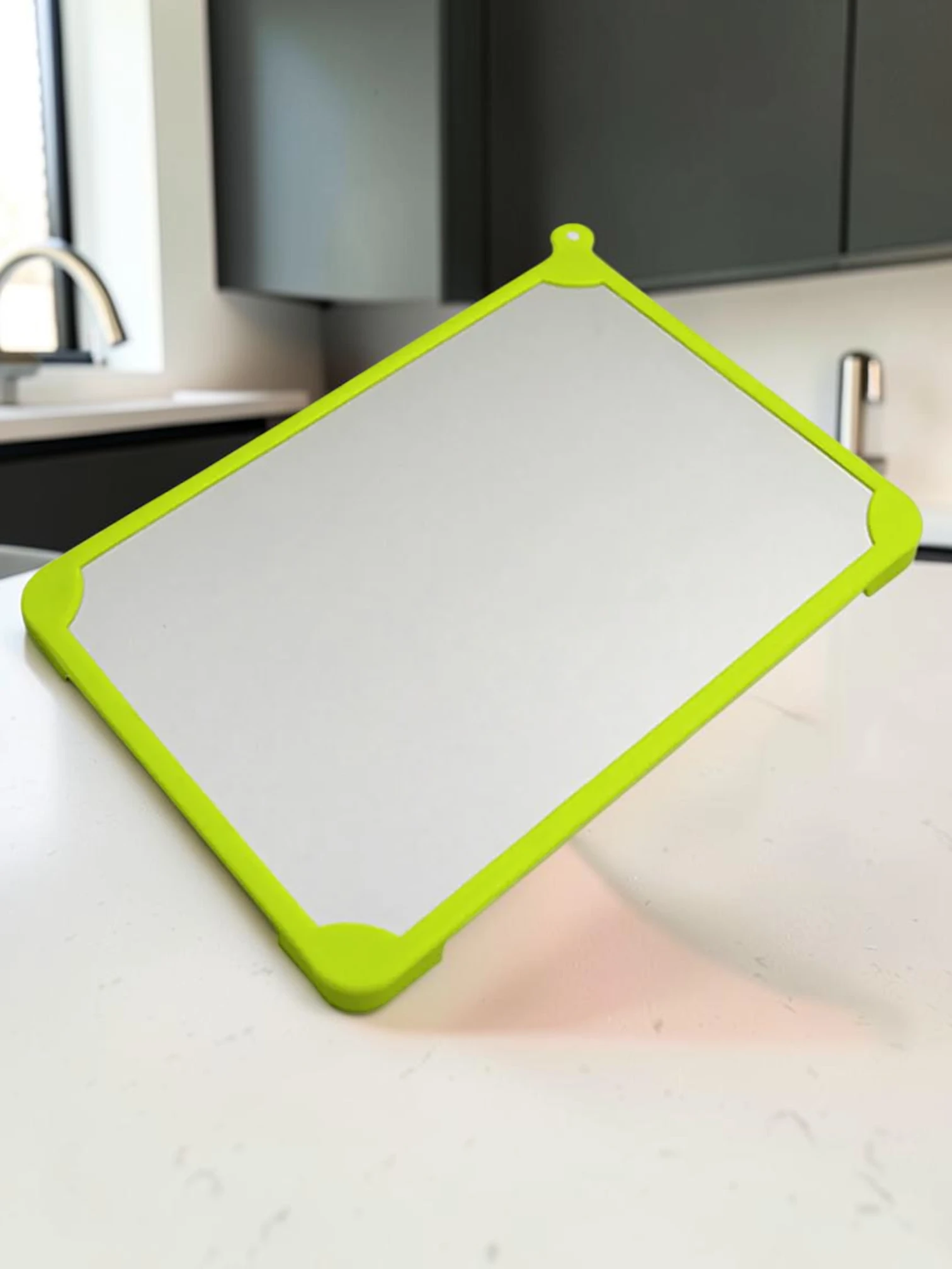 EasyCleanBoard Fast Defrosting Tray, Aluminum and Silicone, 30cm x 22cm x 3cm
